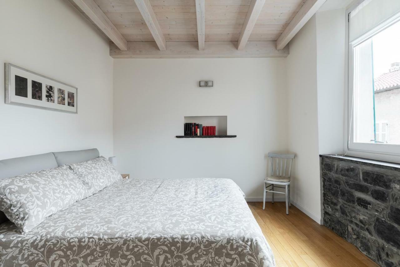 Appartamento Rossini By Holiday Solutions Como Bagian luar foto